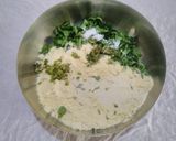 A picture of step 2 of Instant spinach dhokla with green chutney.