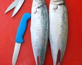 Foto del paso 1 de la receta: Jureles blancos de roca en escabeche de fish masala