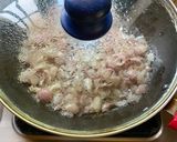 A picture of step 2 of Caramelised Onion-Linguine.
