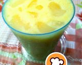 A picture of step 2 of Mango Milk Shake.