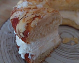 Foto del paso 9 de la receta: Roscón de Reyes 2025 v2: Con almendra y azúcar y relleno de nata