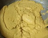 A picture of step 2 of Besan ladoo.