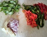 Foto langkah ke 3 dari resep Oseng Hati Ayam.