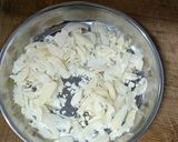 A picture of step 1 of Almonds Soup.