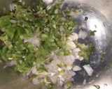 A picture of step 1 of Veg cheese sandwich.