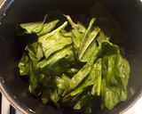 Une image de l'étape 1 de Ma sauce épaisse à l'oseille.