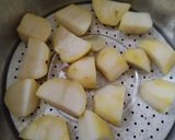 Foto langkah ke 1 dari resep Kentang Brokoli Kukus.