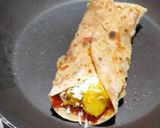 ચીઝ રોટી રોલ(Cheese roti roll recipe in gujarati) રેસીપી સ્ટેપ3ફોટો