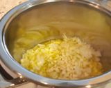 Foto del paso 2 de la receta: Rejos de calamar en salsa de cebolla