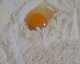 A picture of step 1 of Rainbow Pizza.