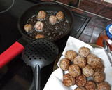 Foto del paso 2 de la receta: Guiso de garbanzos a la jardinera con albóndigas