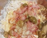 Foto del paso 3 de la receta: Pan de jamón, panceta y aceitunas en sartén