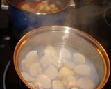 Foto del paso 2 de la receta: Sepia con patatas y almejas