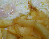 Foto del paso 3 de la receta: Huevos con papas