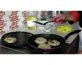 Foto del paso 5 de la receta: Gorditas de chicharrón prensado