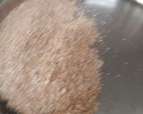 A picture of step 2 of Nutty Crunchy Oats Chivda.