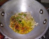 A picture of step 3 of Vermecill upma.