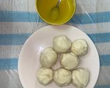 A picture of step 3 of Parotta(maida paratha).