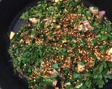 A picture of step 4 of 450. California Farm Whole Clam Wine Sauce Dinner.