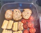 Grillowane grzanki z wędzonym tofu i pomidorem 🌱 krok przepisu 1 zdjęcie