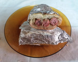Foto del paso 4 de la receta: Bocadillo de salchichas con queso al vino dulce