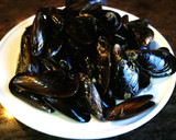 Foto del paso 3 de la receta: Mejillones en salsa de tomate frito a 5 especias