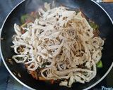 A picture of step 4 of Chapati Noodles.