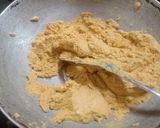 A picture of step 1 of Besan ladoo.