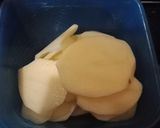 A picture of step 1 of Crunchy Aloo pakora.
