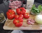 Foto del paso 1 de la receta Conejo en salsa de tomate con hierbas aromáticas