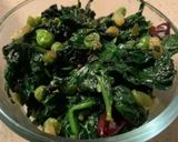 মটরশুঁটি দিয়ে পালংশাক ভাজা (Motorshuti diye Palong Shaak Bhaja Recipe in Bengali) রেসিপির ধাপ 4 ছবি