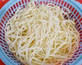 Hình bước làm 2 của món Bánh canh giò heo