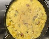 Foto del paso 4 de la receta: Tortilla de plátano maduro con tocineta