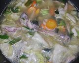 Foto langkah ke 3 dari resep Sup Ayam Cabe Ijo.