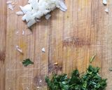 गार्लिक पराठा आणि पालक पनीर (garlic paratha ani palak paneer recipe in marathi) रेसिपी स्टेप 2 फोटो 