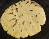 A picture of step 6 of Makki ki parathi.