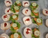 A picture of step 2 of Mini burger.