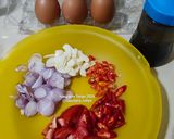 Foto langkah ke 1 dari resep Telur Ceplok Kecap.