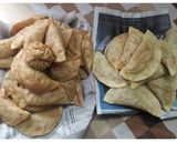A picture of step 8 of Coconut Karanji (Purnyaa).