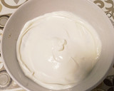 Foto del paso 3 de la receta: Gachas con yogurt, nísperos y almendras