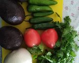 Foto del paso 1 de la receta: Tostadas de aguacate y pico de gallo