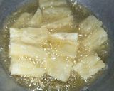 Foto langkah ke 6 dari resep Singkong Goreng Mekar dan Sambel.