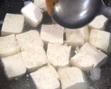 Foto langkah ke 2 dari resep Sup Miso Tahu dan Enoki.