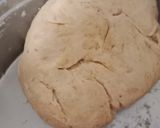 A picture of step 1 of Matar paratha.