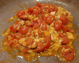A picture of step 4 of Farfalle with Tuna, Cherry Tomatoes, and Cream Cheese.