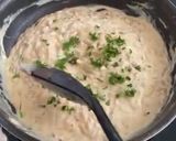 A picture of step 2 of Rosmarino, Garlic Chicken Breast With Sour Cream.