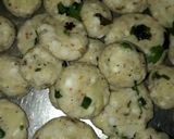 A picture of step 5 of Sabudana vada.