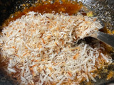 आलेपाक मिनी लाडू (Aalepak Mini Ladoo Recipe In Marathi)