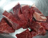 Foto langkah ke 1 dari resep Lawar godel(daging sapi muda).