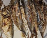 Foto langkah ke 1 dari resep Acar Ikan Ciu Mata Besar.